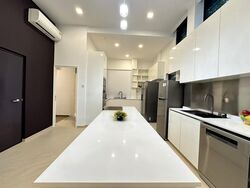 Ocean Drive (D4), Detached #480986521